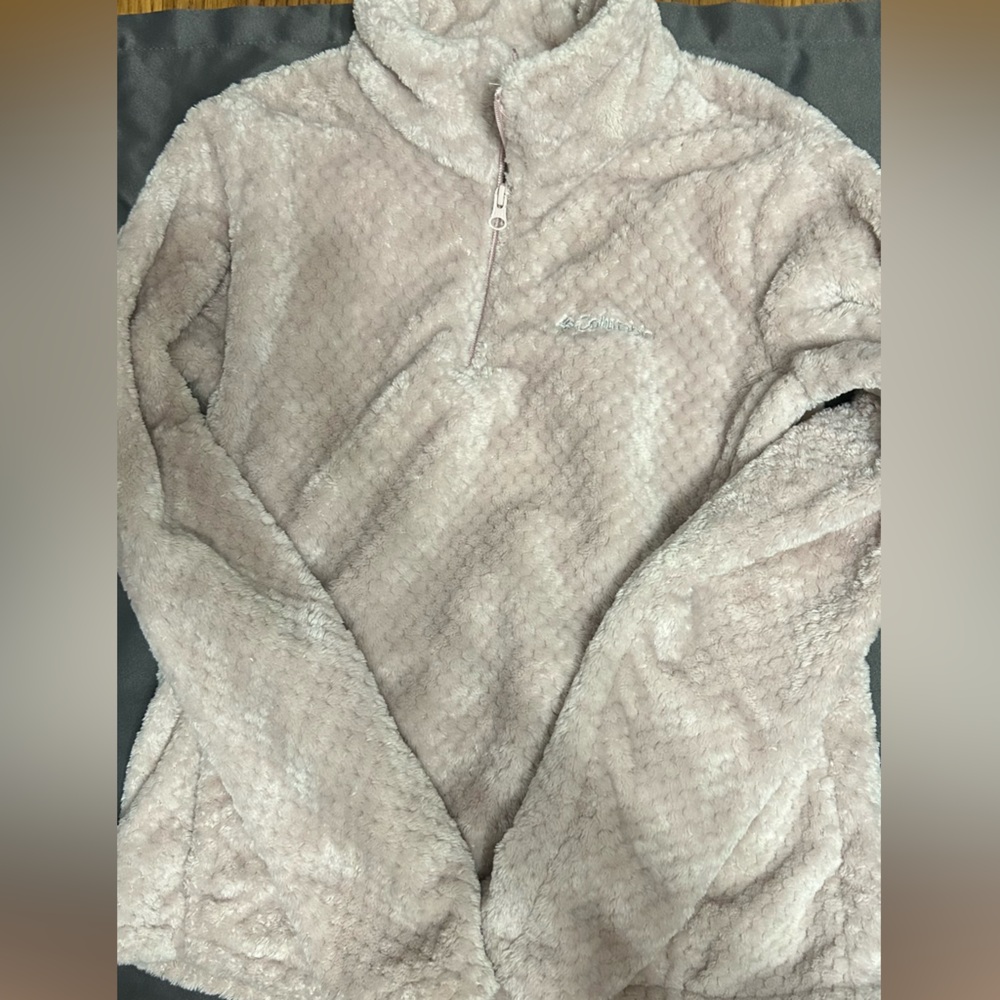 Columbia Women's Puffer Jacket in Light Pink